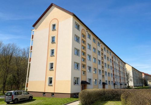 WDV-System, Putz, farbliche Gestaltung Fassade Ort: Zschopau Auftraggeber: Genossenschaft